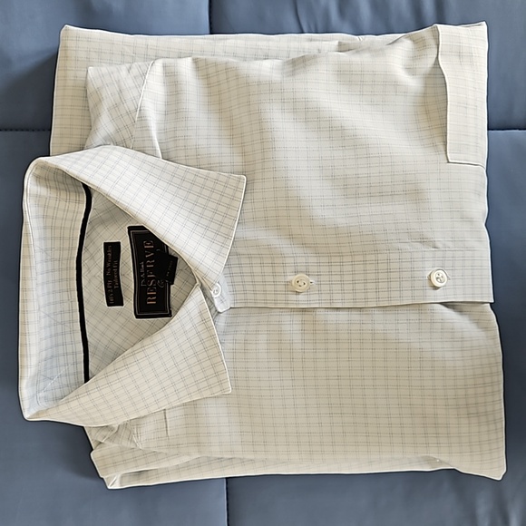Jos A Bank Reserve Collection Dress Shirt - Picture 2 of 12
